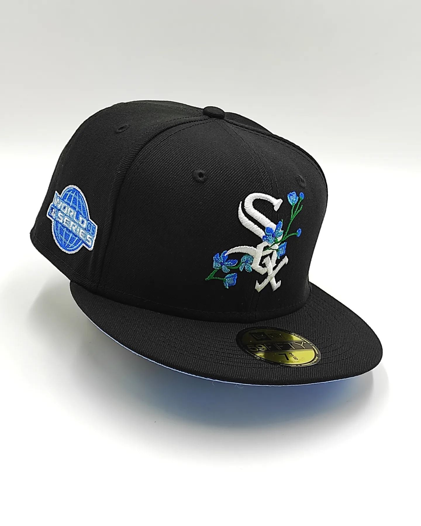 Chicago White Sox LOGO BLOOM SIDE-PATCH Black-Sky Fitted Hat