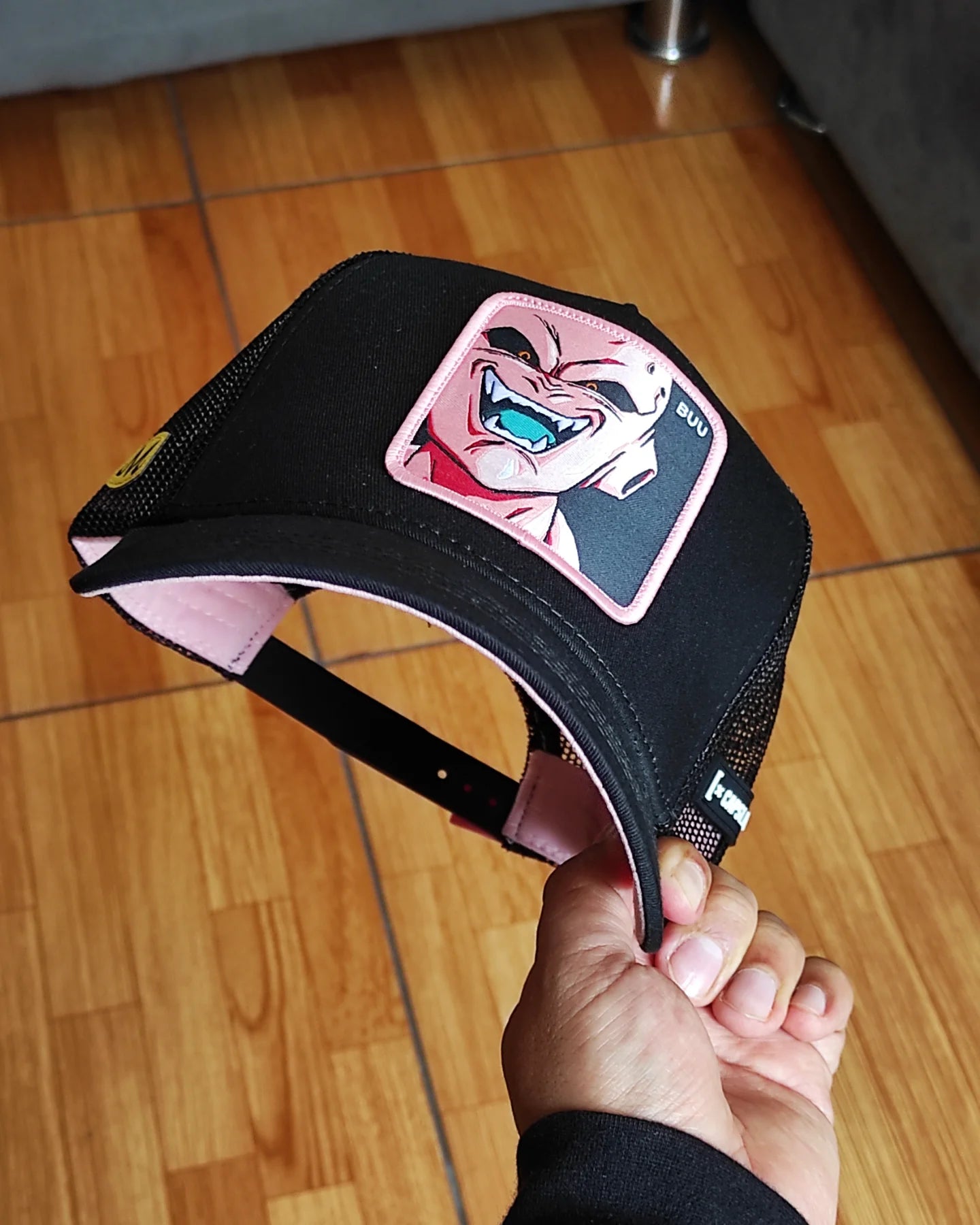 Gorra CAPSLAB Majin Boo Trucker