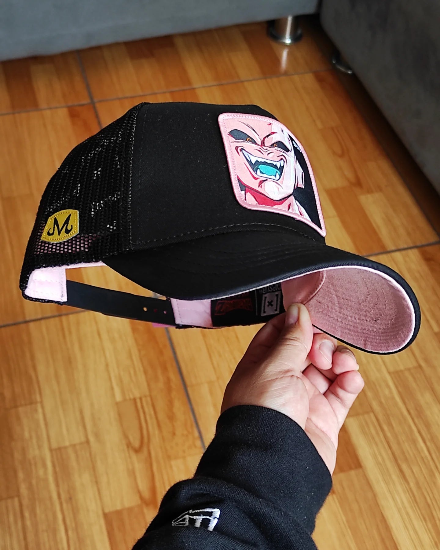 Gorra CAPSLAB Majin Boo Trucker