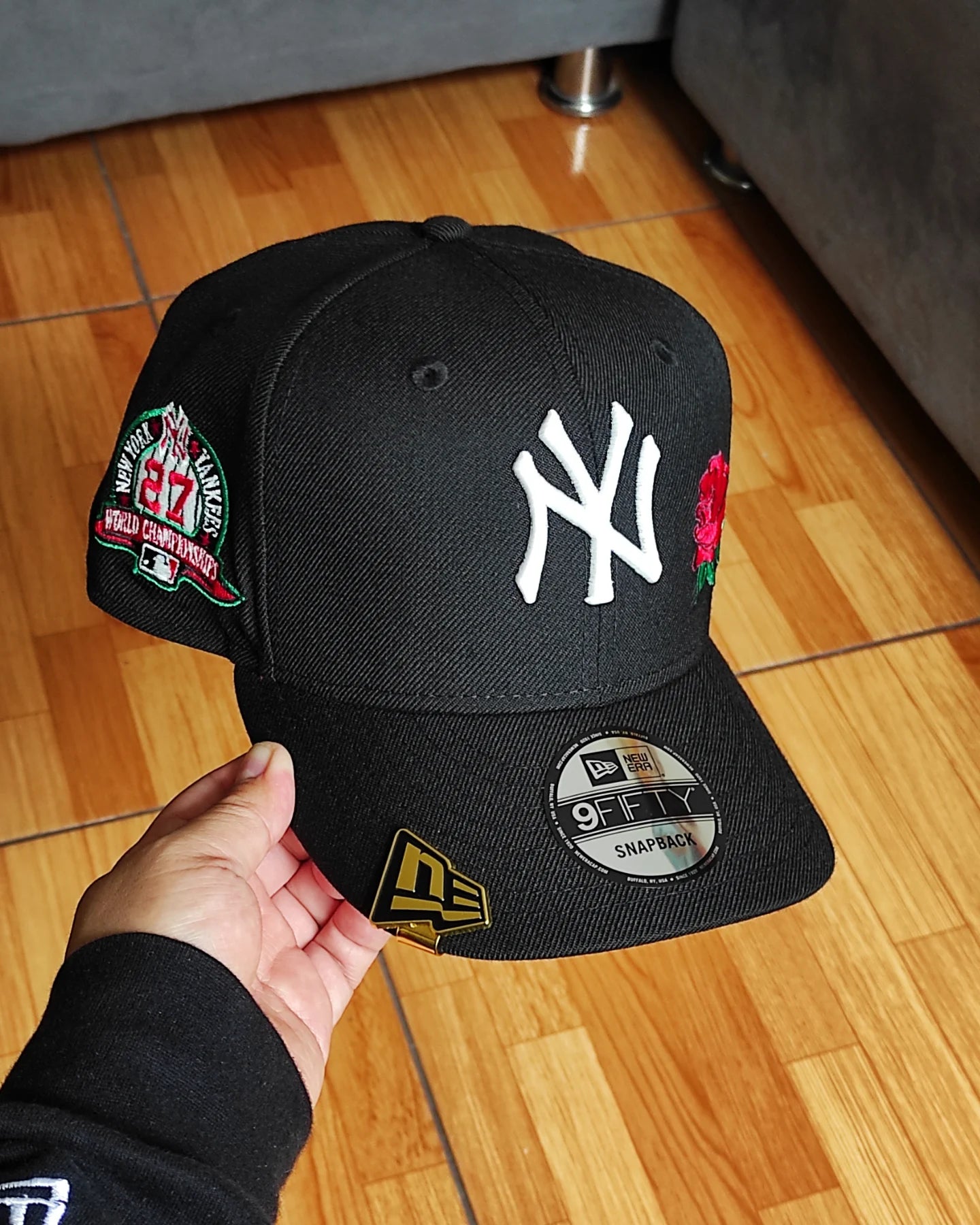 New Era New York Yankees 27world champions colección rose🌹black red 9fifty Snapback - glow in the dark 🔦