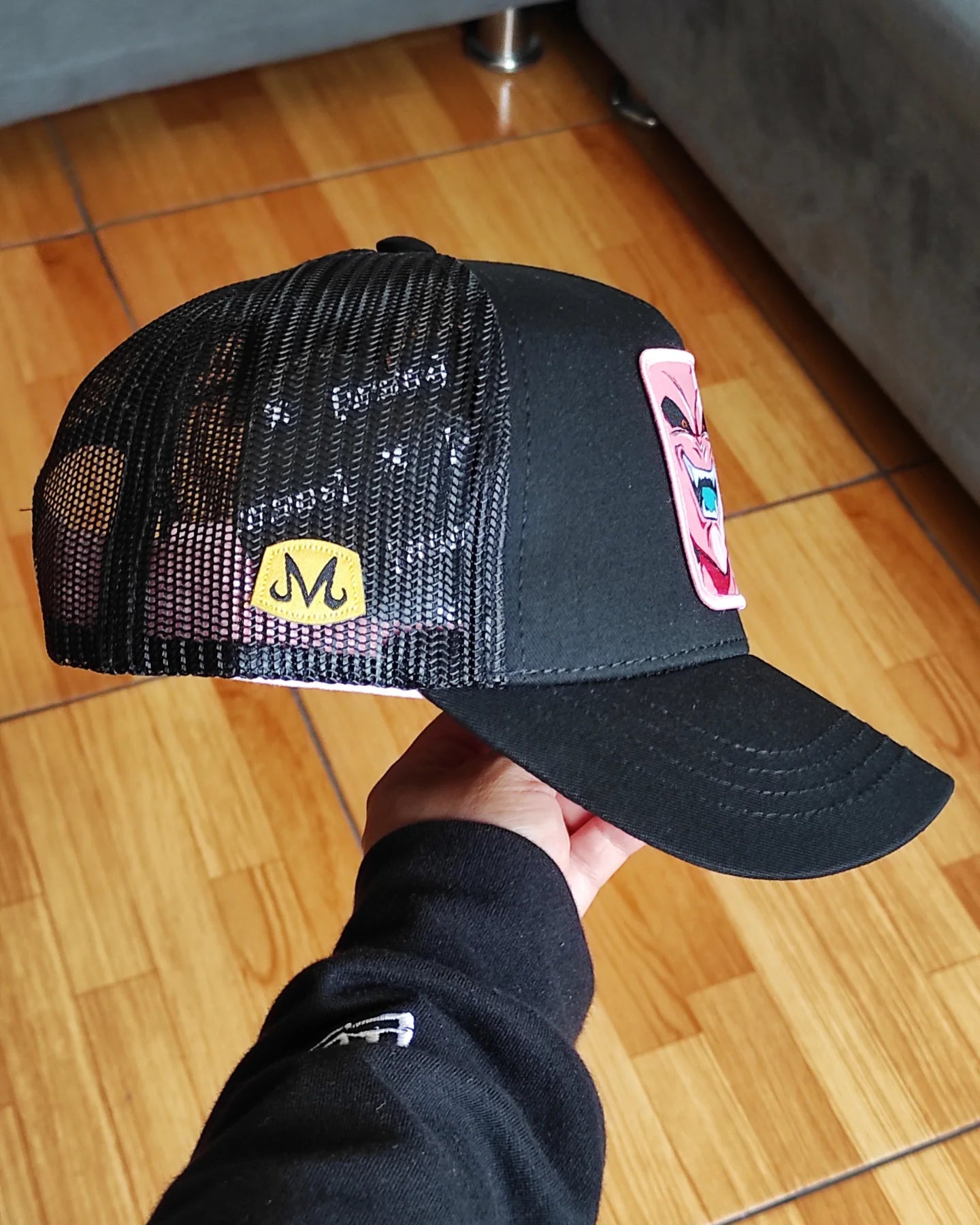 Gorra CAPSLAB Majin Boo Trucker