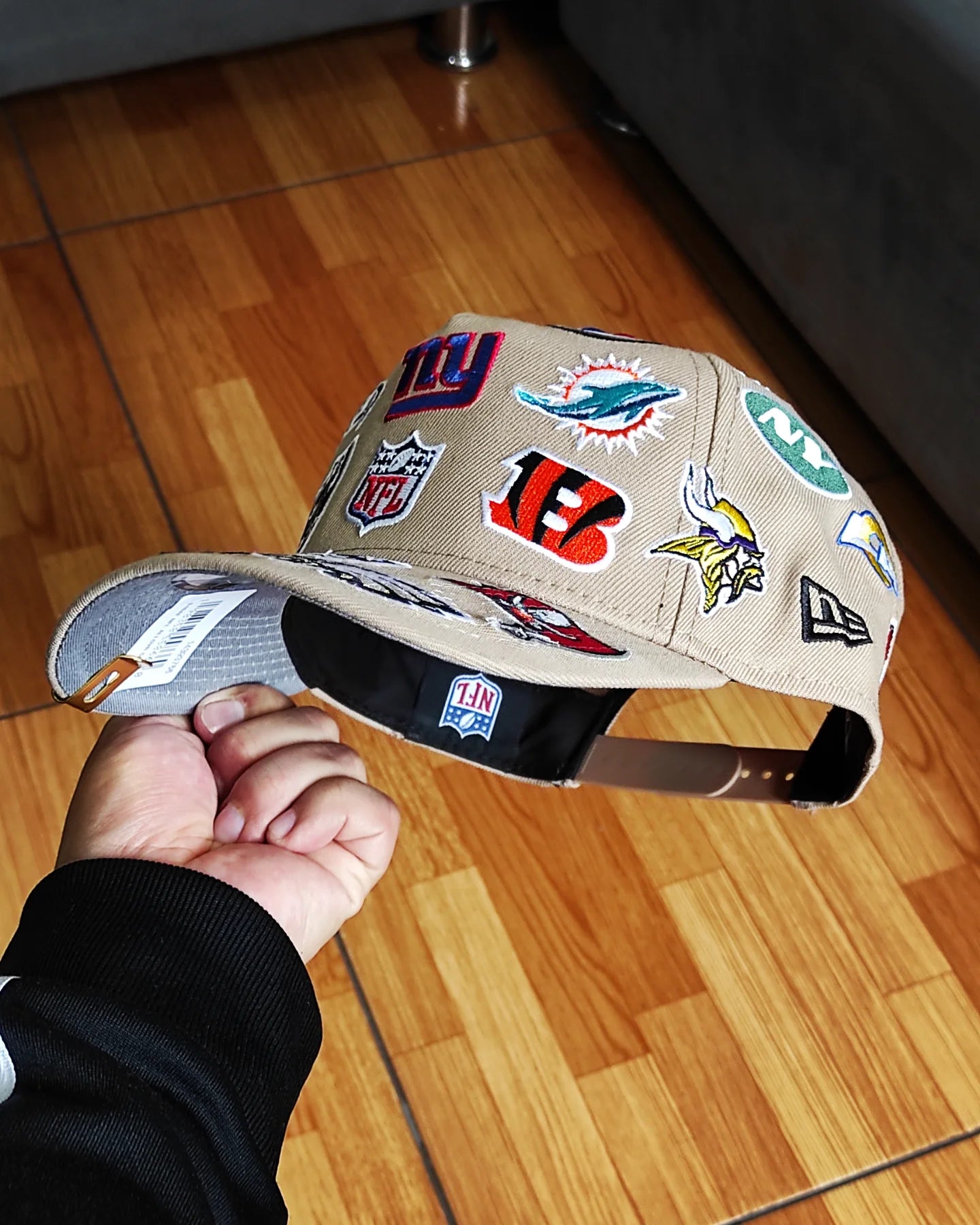 New Era NFL 'All Over 'Camel edition 9FORTY A-Frame Snapback