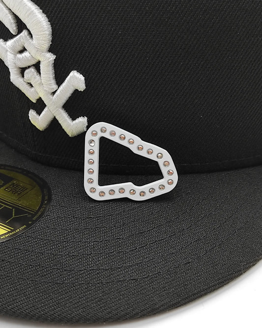 New Era Flag pin circón