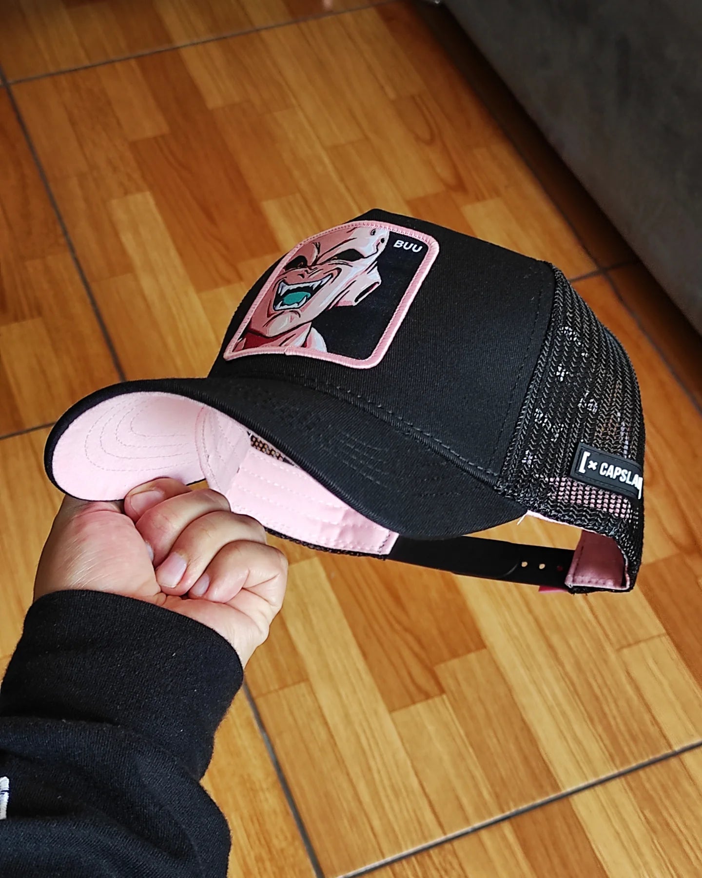 Gorra CAPSLAB Majin Boo Trucker