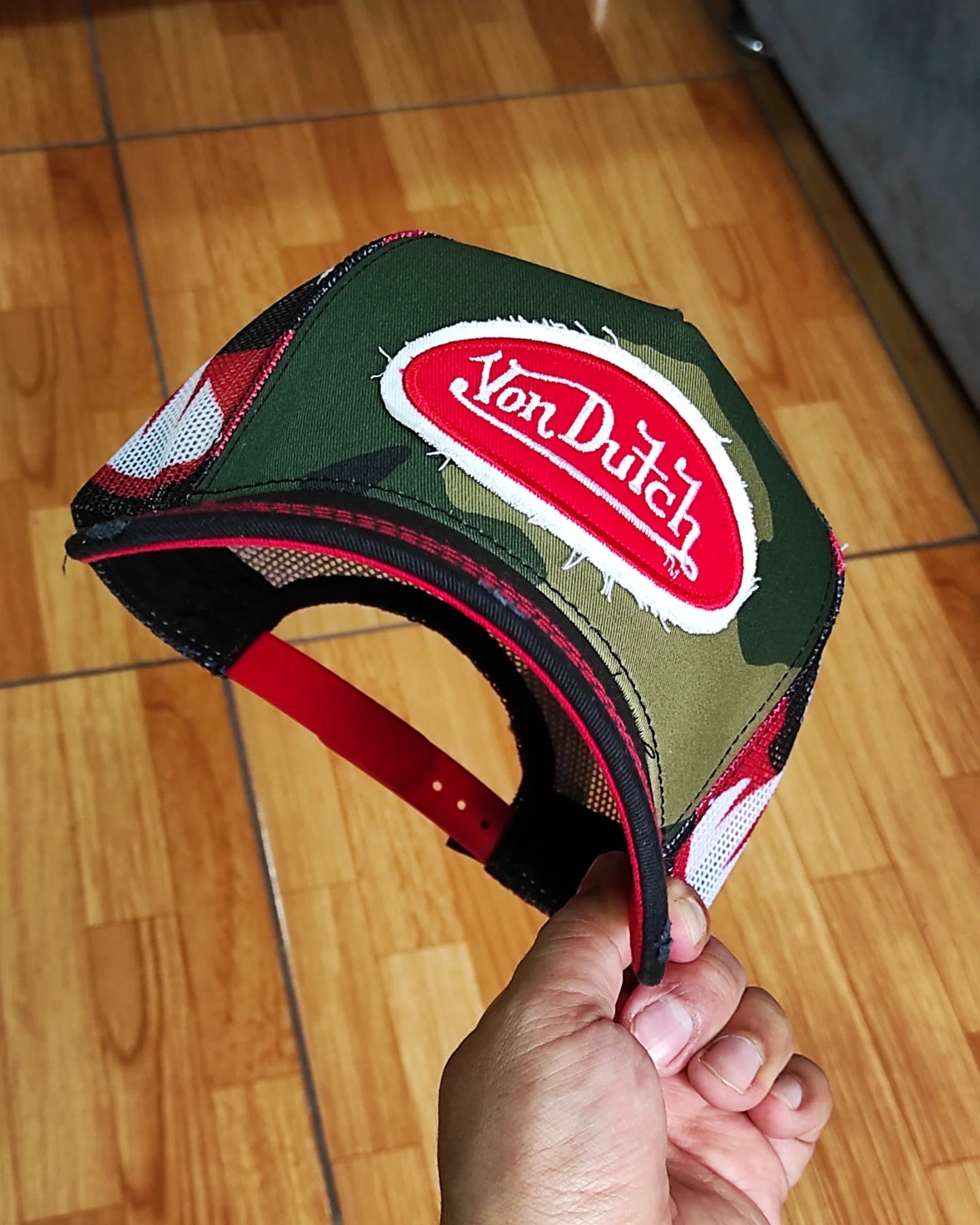 Gorra exclusiva Vondutch camo spirit trucker