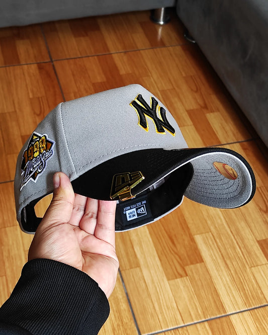 New Era New York Yankees world series 1999 plomo negro - 9 Forty A-FRAME