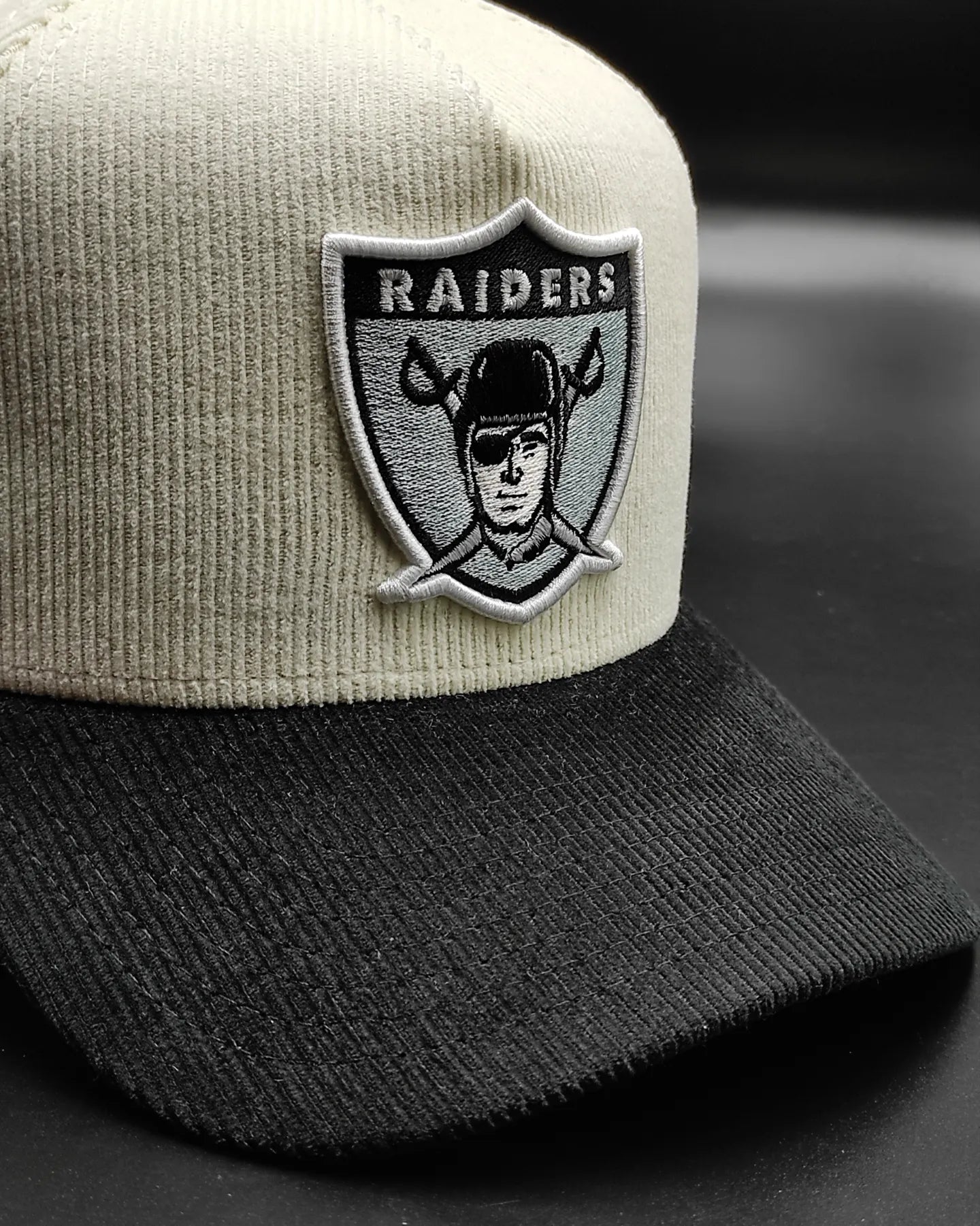 New Era Las Vegas Raiders 2 tonos Corduroy 9 forty aframe 🔲