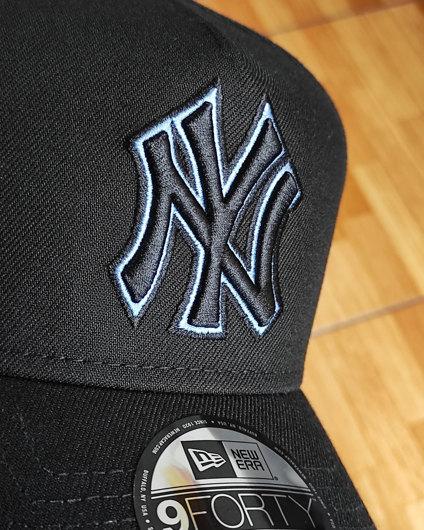 New Era New York Yankees World Series 1999 Black Sky Edition 9Forty A Frame Snapback